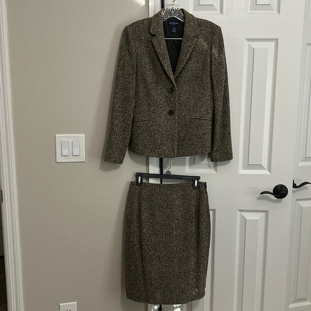 Ann Taylor dress suit